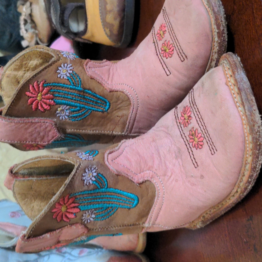 Roper Daisy cactus baby boots